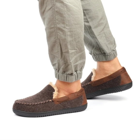 New! Men's memory foam moccasin slippers/ house shoes warm winter comfortable - Picture 5 of 5